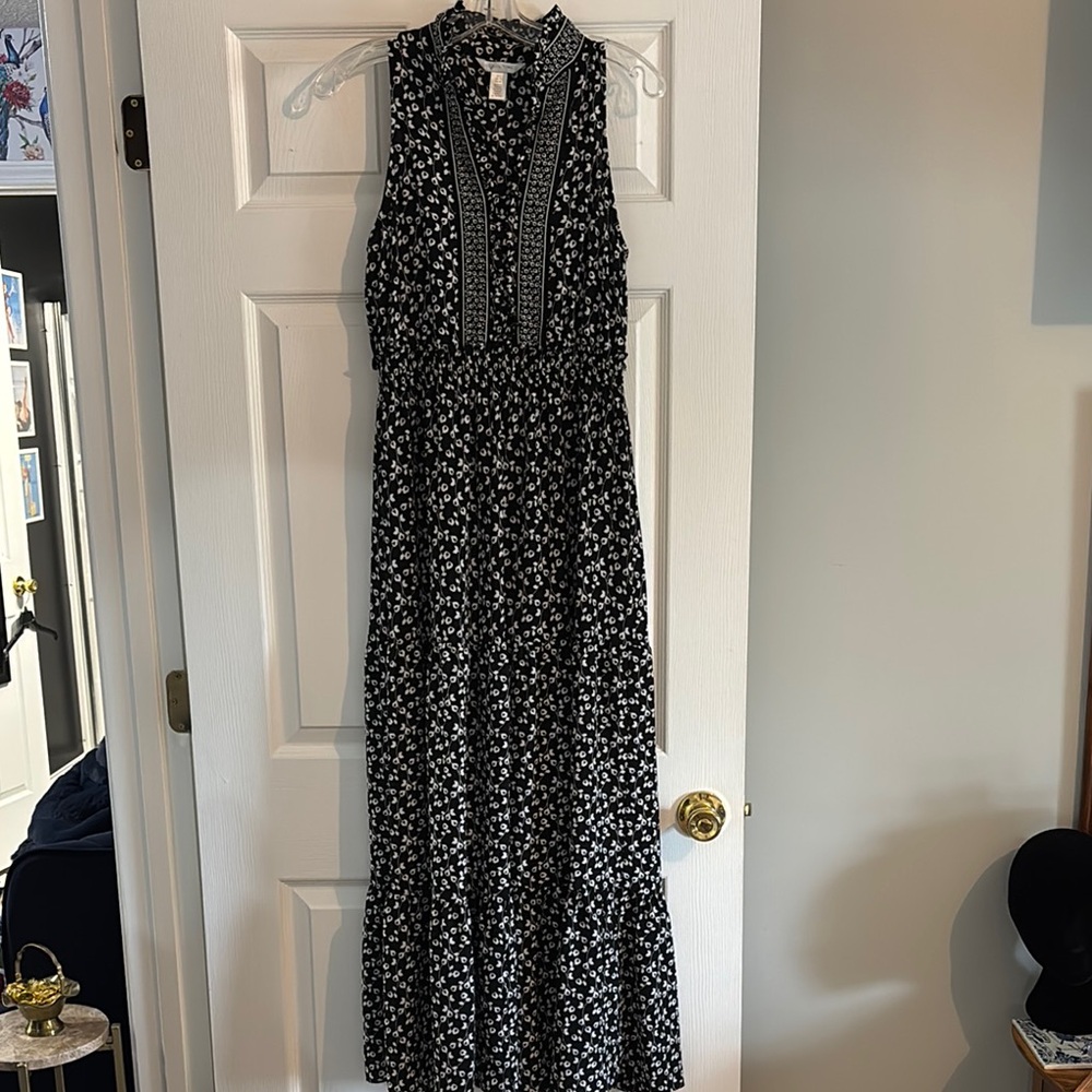 London Times Black and White Maxi Sundress